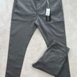 Calça Sarja Acetinada Calvin Klein  48