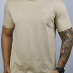 Camiseta Dom Vigor - Gola Cruzada Bege P